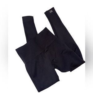 NWOT SET ACTIVE sculptflex leggings